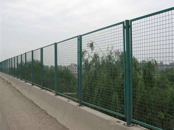 橋梁護欄網(wǎng)圖片4