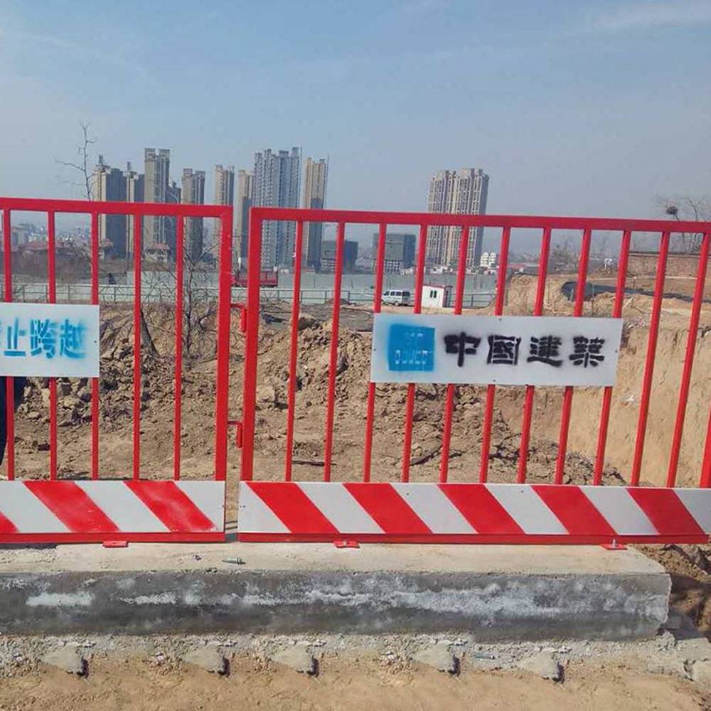 河南工地基坑護欄有什么用處?