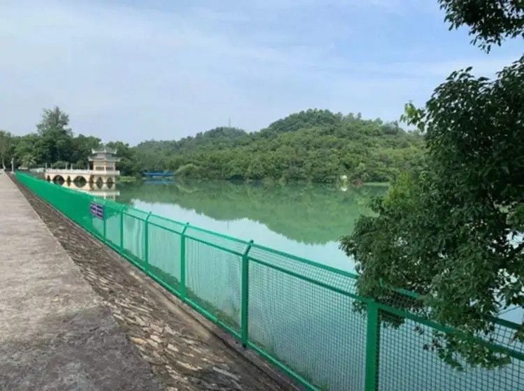 守護環境:營造健康水源地的護欄網